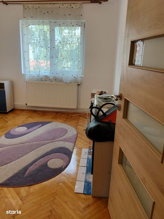 PF vand apartament 3 camere decomandate, Str. Rovine