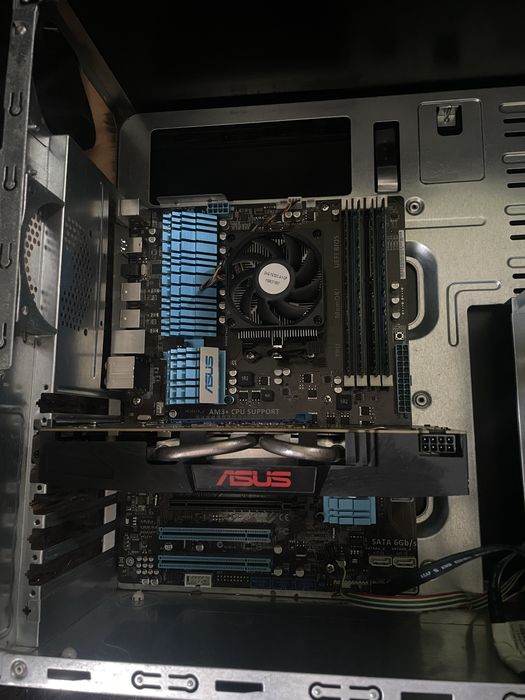 Vand Unitate Pc Fara Sursa