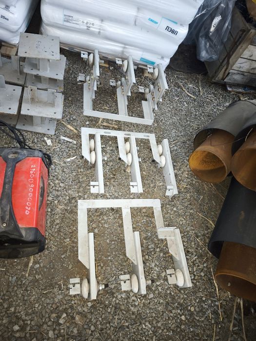 Кронштейн троллейный