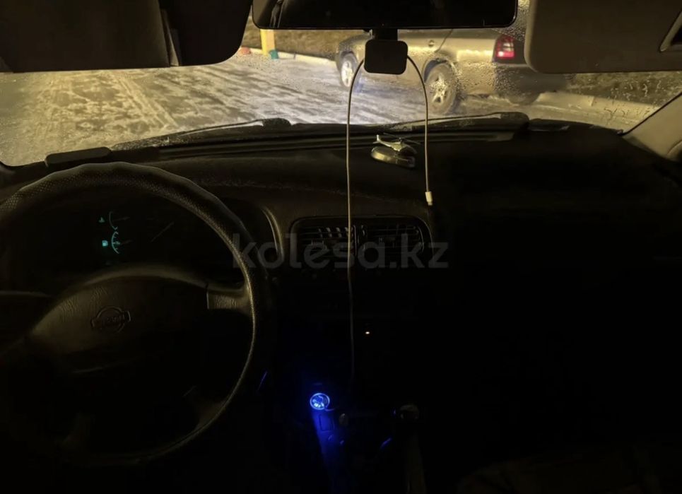 Nissan Primera 1995 1.6