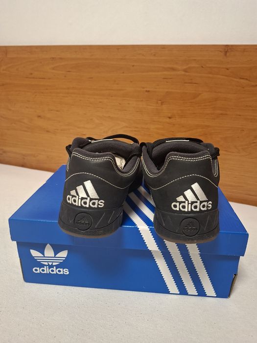 Маратонки Adidas adimatic