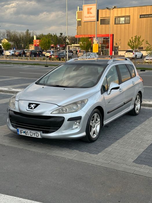 Peugeot 308 - 7 locuri - 2011 - E5 - Navi - Clima - Pilot - Computer - Senzori - Full