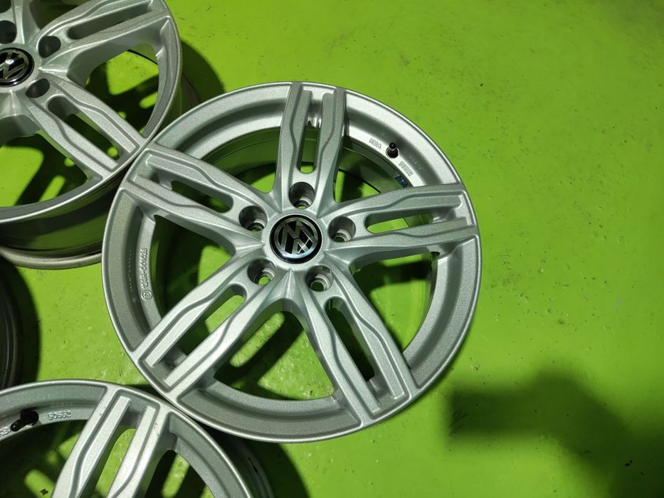 16 5x112 Vw Touran Caddy Passat Golf Skoda 5х112