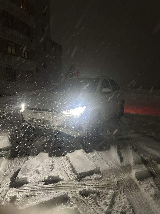 byd e2 сотилади