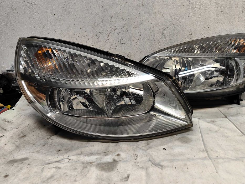 Оригинални фарове Рено Сценик  Renault Scenic
