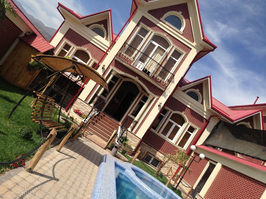 Profnastil va metallocherepitsaПрофнастил ва металлочерепица