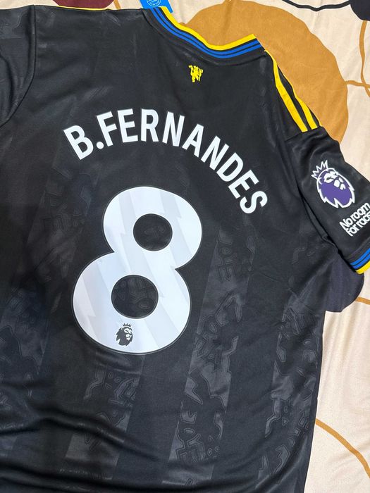 Tricou Bruno Fernandes Manchester United premier league badge