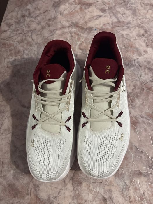 Кросовка новый размер не подошел