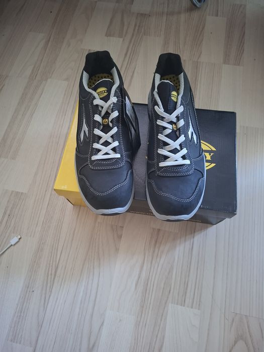 Работни  обувки DIADORA