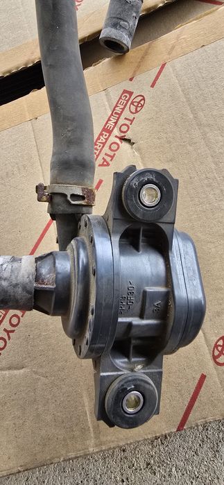 Pompă apă auxiliară Toyota/Lexus Hybrid – G9040-33050 – AISIN OEM – RA