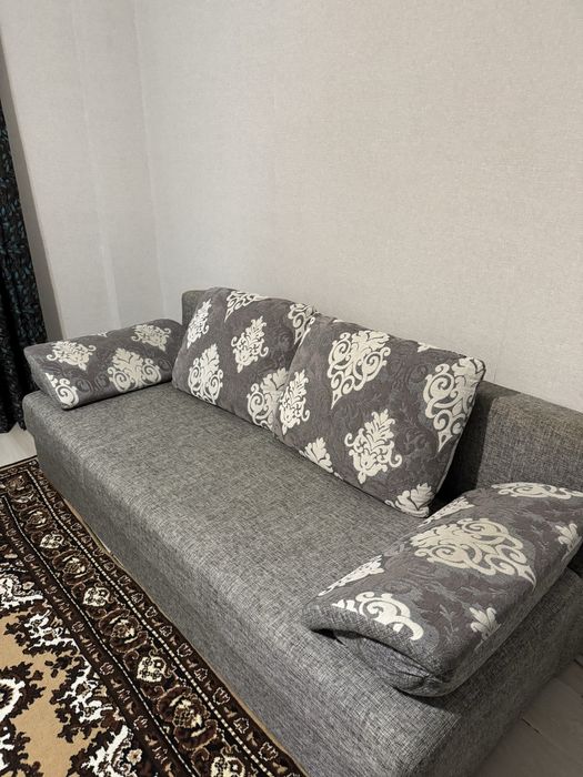 Прадам диван !!!