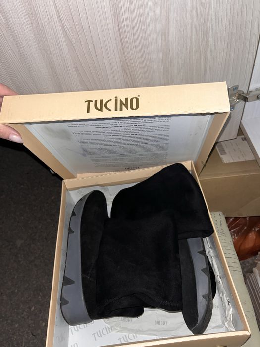 Продам женские сапоги