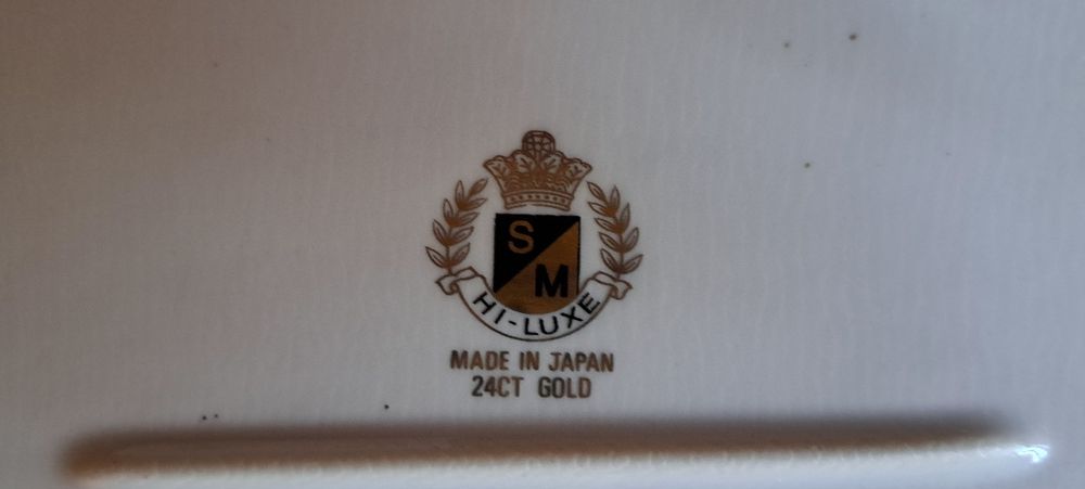 Чайно-столовый сервиз из 101 предмета, made in Japan