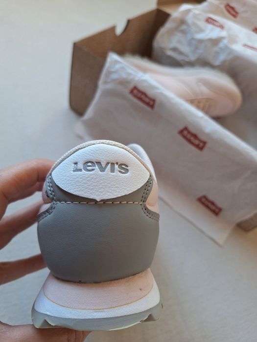 Оригинални детски маратонки Levi's 31 номер/ кецове Н&М