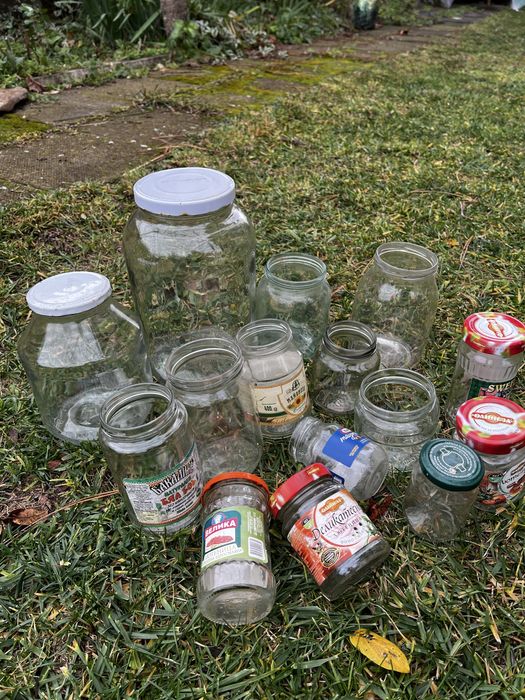 Буркани различна големина