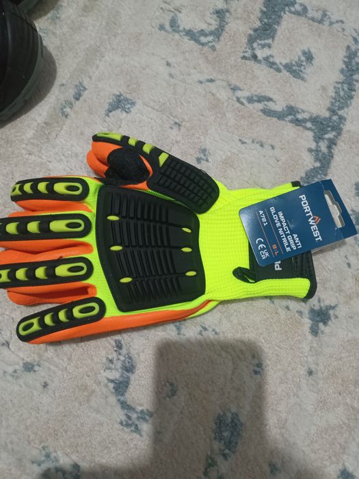 Перчатка противоударный