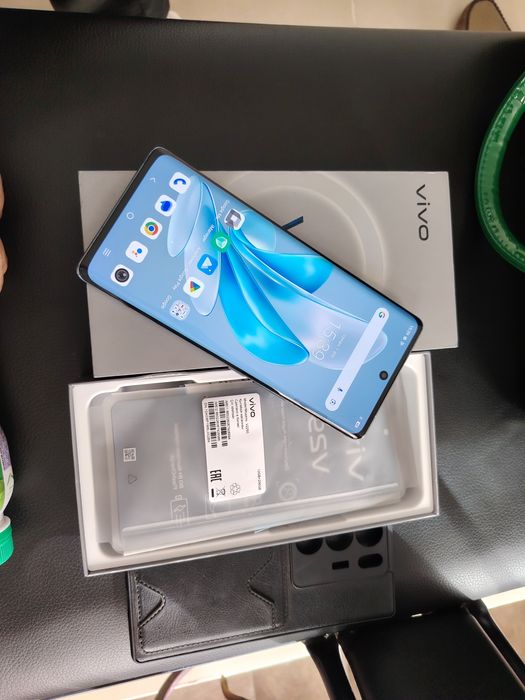 продаётся телефон