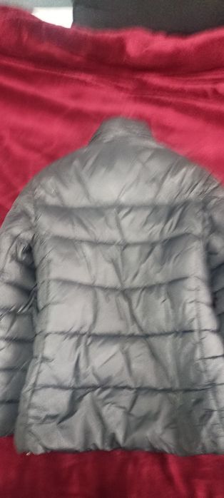 Продам куртку на подростка. В хорошем состоянии. На 8_10 лет.