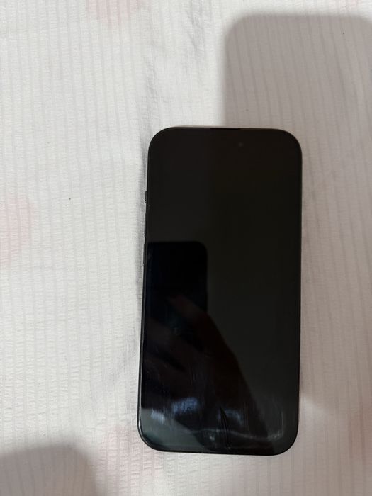 Продам Iphone 15 256gb
