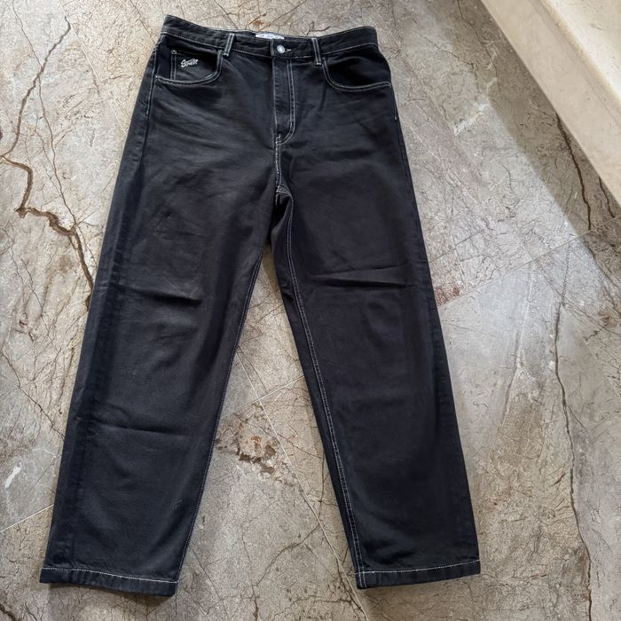 Продавам дънките/джогърите от снимките