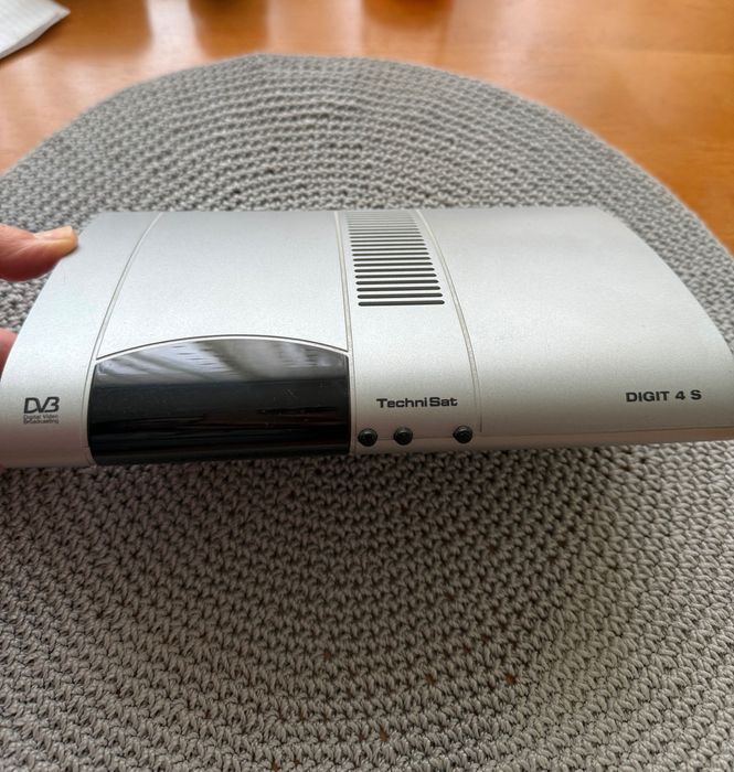 Приемник на Булсатком