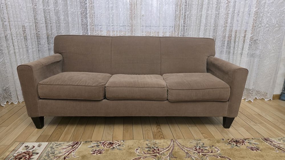 Диван для гостиной