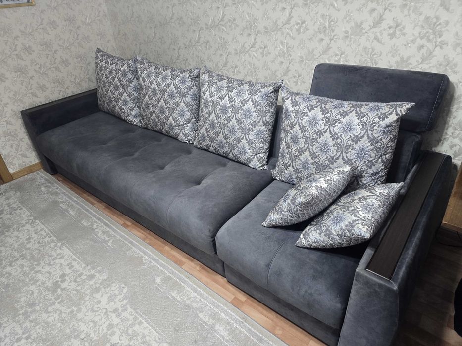 Мягкая мебель,диван