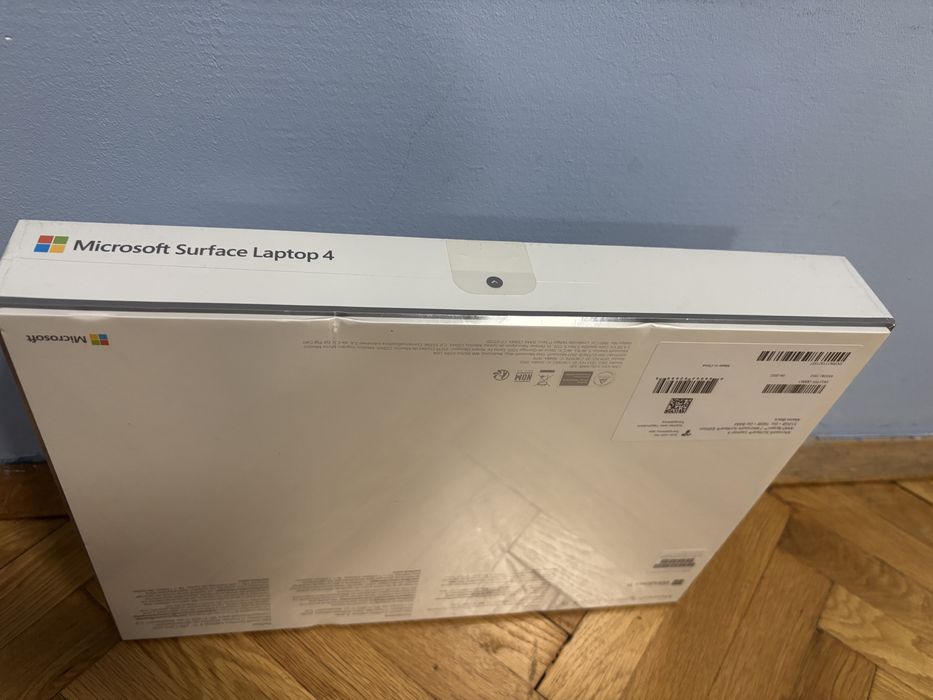 Microsoft Surface Laptop 4 15” (AMD Ryzen 7 / 16GB RAM / 512GB SSD, Matte Black)