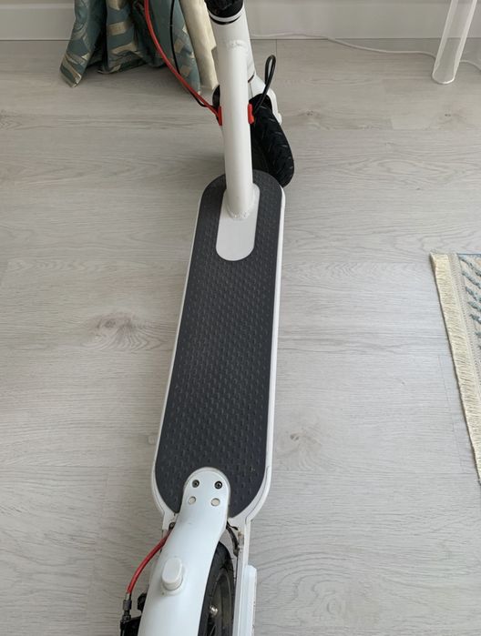 Электросамокат Xiaomi M365