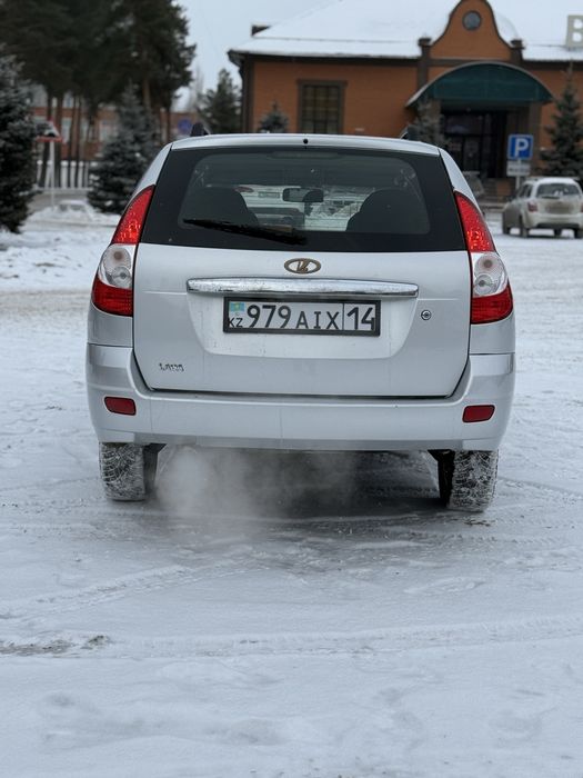 Продам приора 2011 год