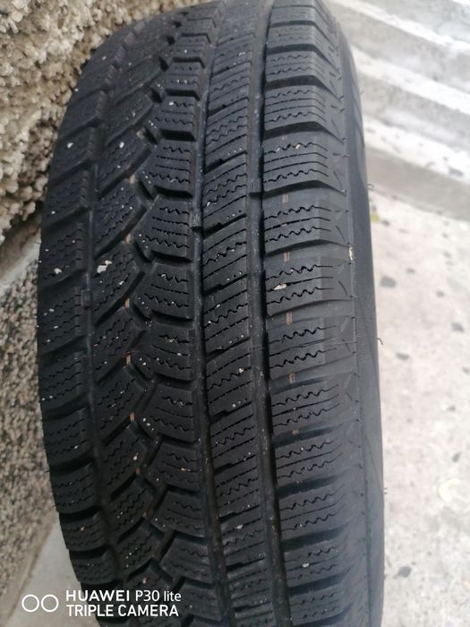 Зимни гуми с джанти 195/65/15 за Пежо и Ситроен