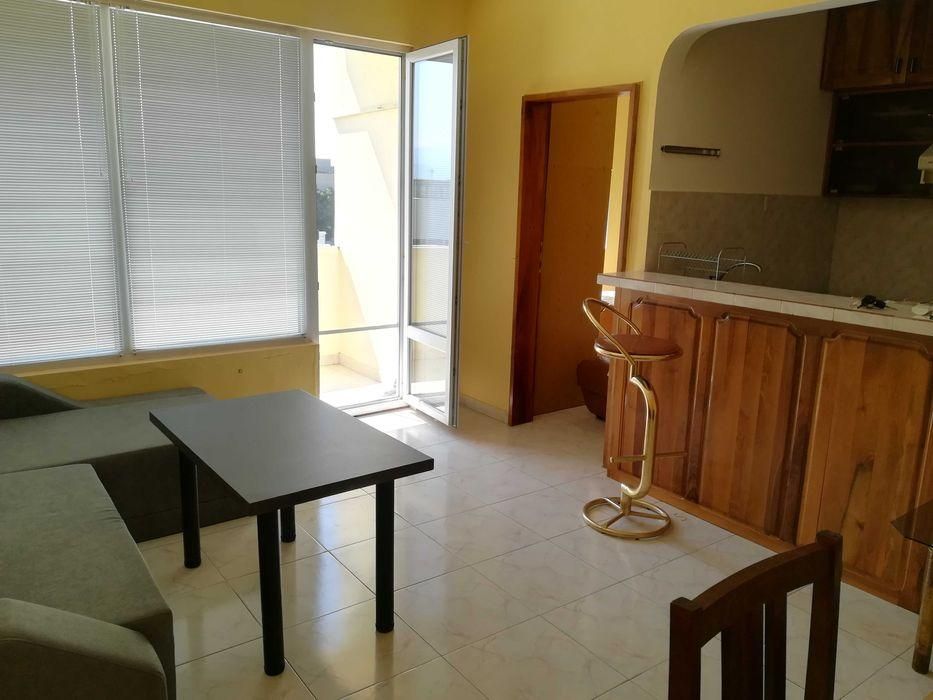 Дава се под наем Двустаен апартамент в Пловдив, Тракия - 48 кв.м за 375 € - Снимка #1