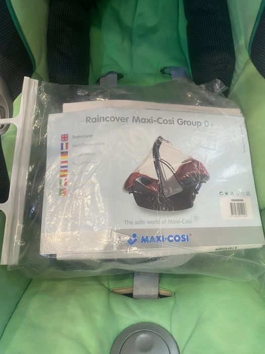 Кошче за кола Maxi Cosi + дъждобран