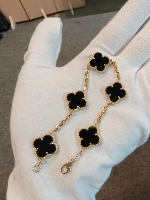 Van cleef браслет оникс
