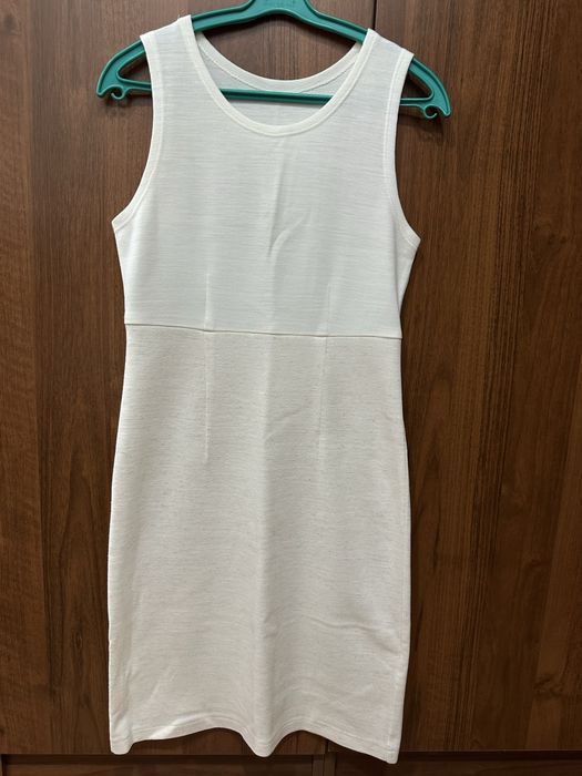 Продам все платья по одной цене