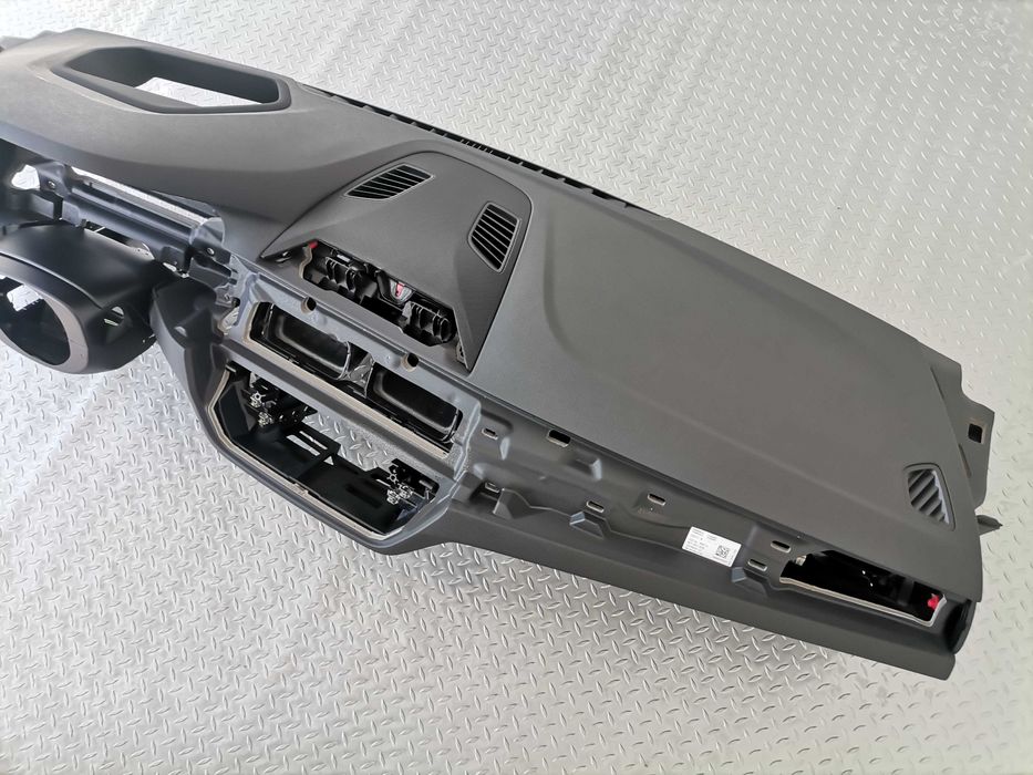 Ново Табло BMW 5 G30 G31 G38 Lci HUD Черно гума