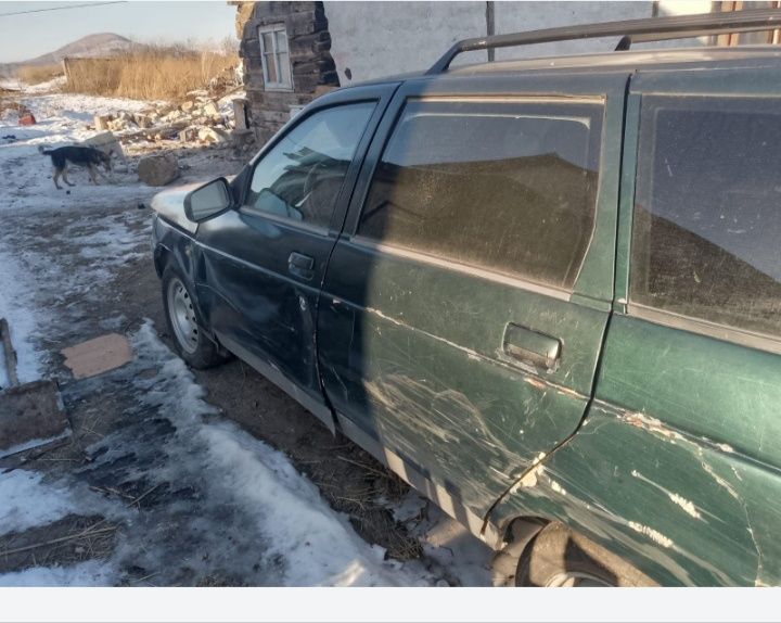 Продам срочно ваз 2111