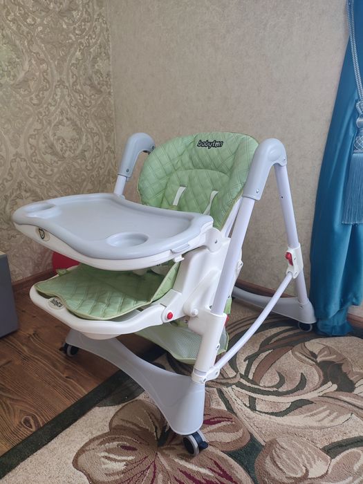 Продам стол для кормления