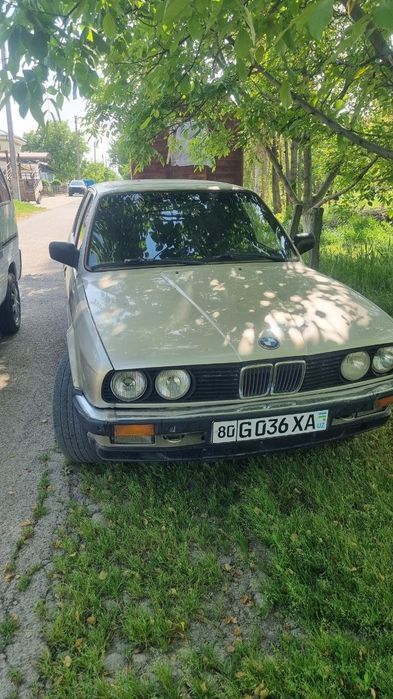 BMW 323 1984 — 4