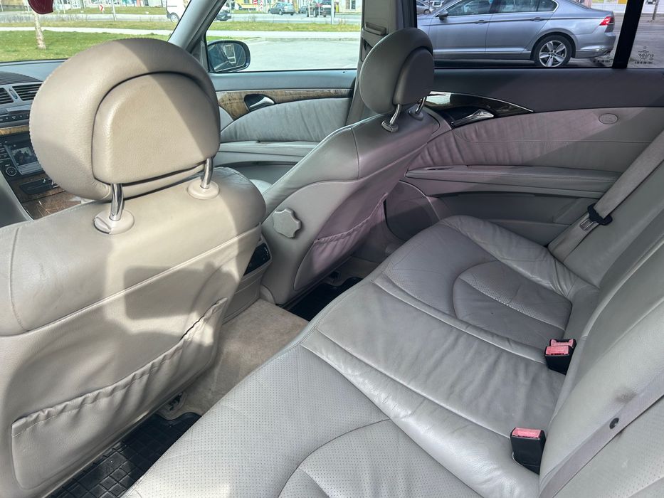 Mercedes w211 E270 CDI Ръчка !