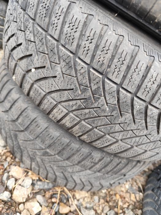 Set 4 jante 5×100 cu anvelope de iarnă. 185/55R15.