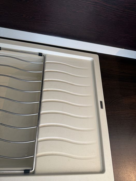 Мивка със смесител