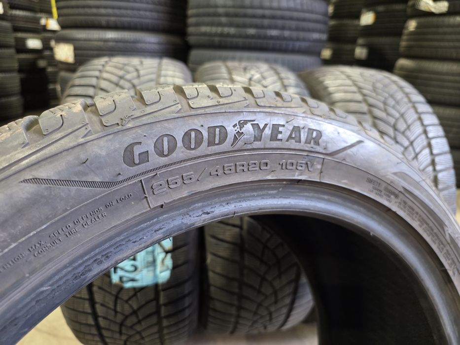 255/45/20 GOODYEAR 4бр