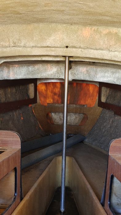 Ветроходна лодка яхта