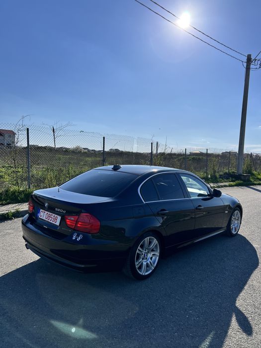 BMW E90 320d LCI