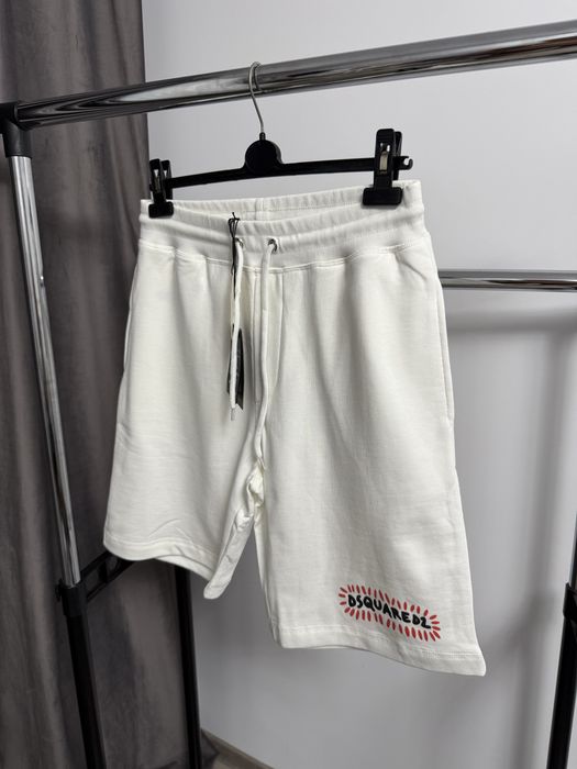Pantaloni DSQUARED2 super calitate