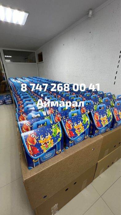 Новогодние сладкие подарки, кульки