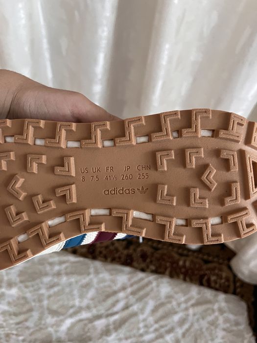 Кроссовки Adidas Акула