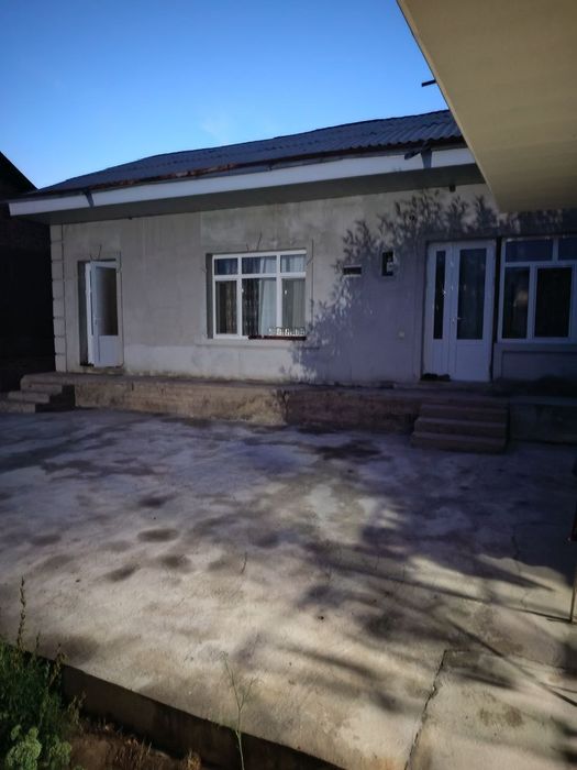 Уй сотилади 8 сотих. SROCNO