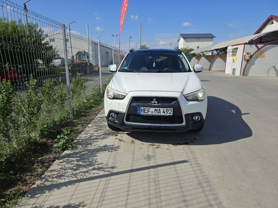 MITSUBISHI ASX 2011